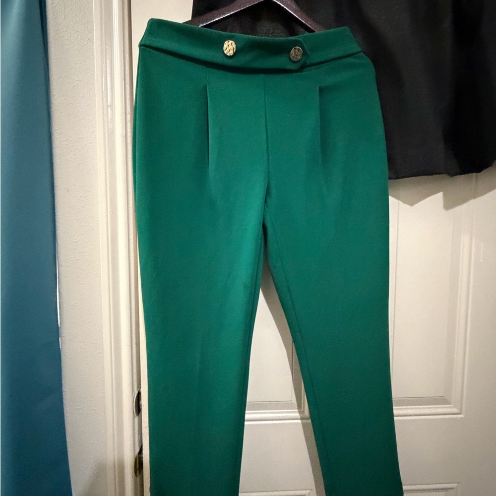 Slim-Fit Emerald Ankle Pants with Gold Button Detail - Picture 2 of 4